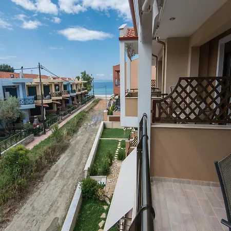 Dafni's Seaside Luxury 3* Nikiti (Sithonia)