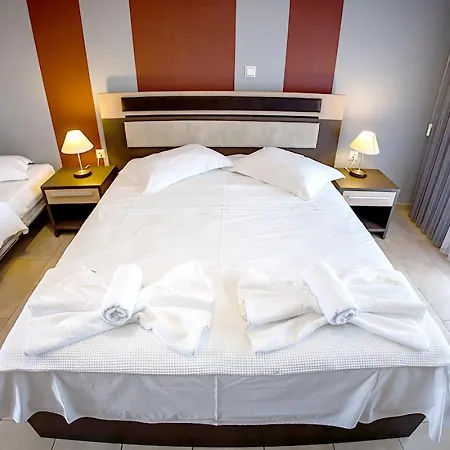 Dafni's Seaside Luxury 3* Nikiti (Sithonia)