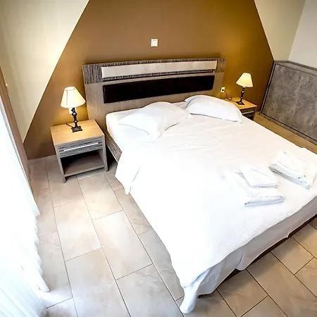 Dafni's Seaside Luxury