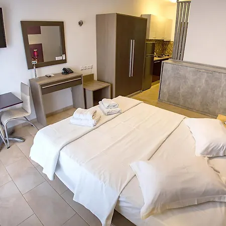 Dafni's Seaside Luxury Nikiti (Sithonia)