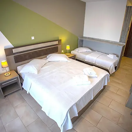 Dafni's Seaside Luxury 3* Nikiti (Sithonia)