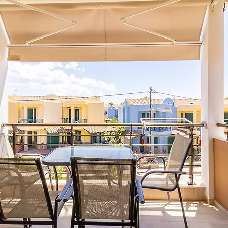 Dafni's Seaside Luxury Aparthotel *