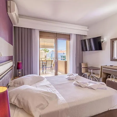 Dafni's Seaside Luxury Aparthotel *