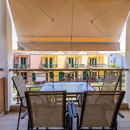 Dafni's Seaside Luxury Aparthotel Nikiti (Sithonia)
