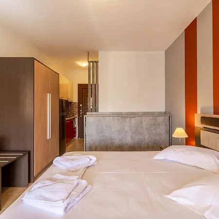 Dafni's Seaside Luxury Aparthotel