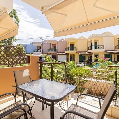 Dafni's Seaside Luxury Aparthotel Nikiti (Sithonia)