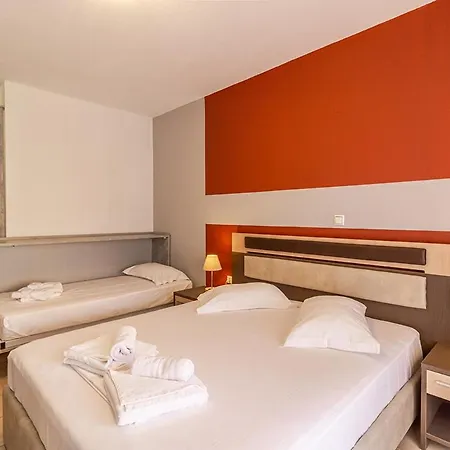 Dafni's Seaside Luxury Hotel apartamentowy 3*