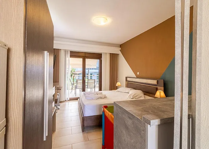 شقة فندقية Dafni's Seaside Luxury 3*