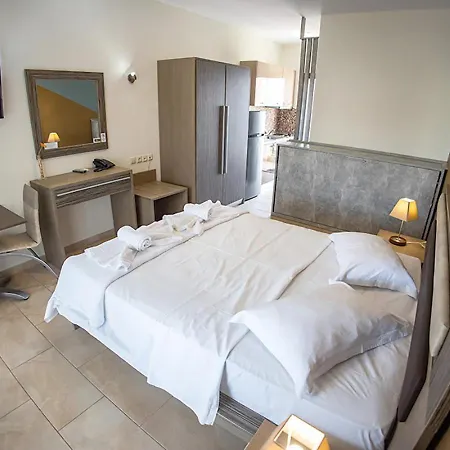 Dafni's Seaside Luxury 3* Nikiti (Sithonia)