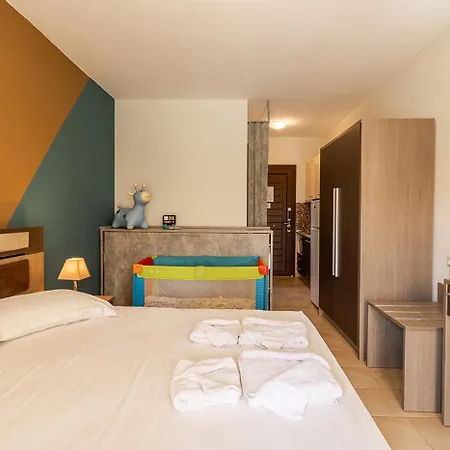 Dafni's Seaside Luxury Aparthotel