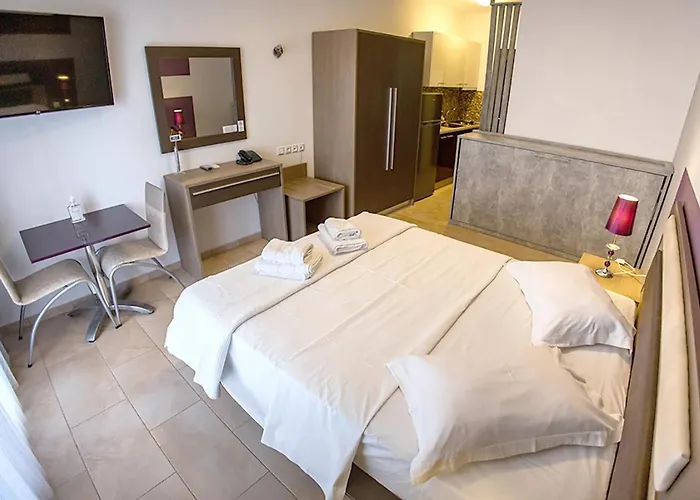 Dafni's Seaside Luxury Nikiti (Sithonia)