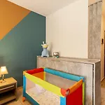 Dafni's Seaside Luxury 아파트호텔 3*