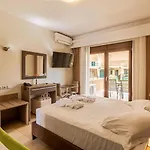 Dafni's Seaside Luxury 3* 니키티
