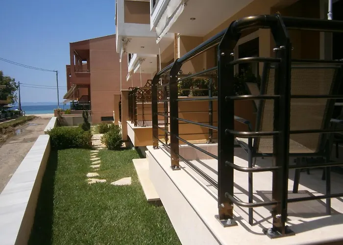 Dafni's Seaside Luxury Apart Otel