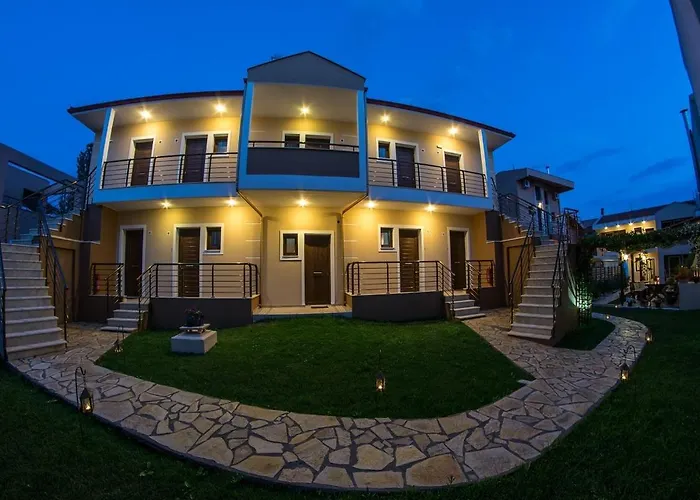 Dafni's Seaside Luxury Apart Otel Nikiti (Sithonia)