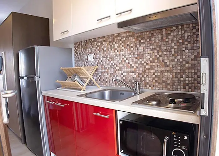 Dafni's Seaside Luxury Apart Otel Nikiti (Sithonia)