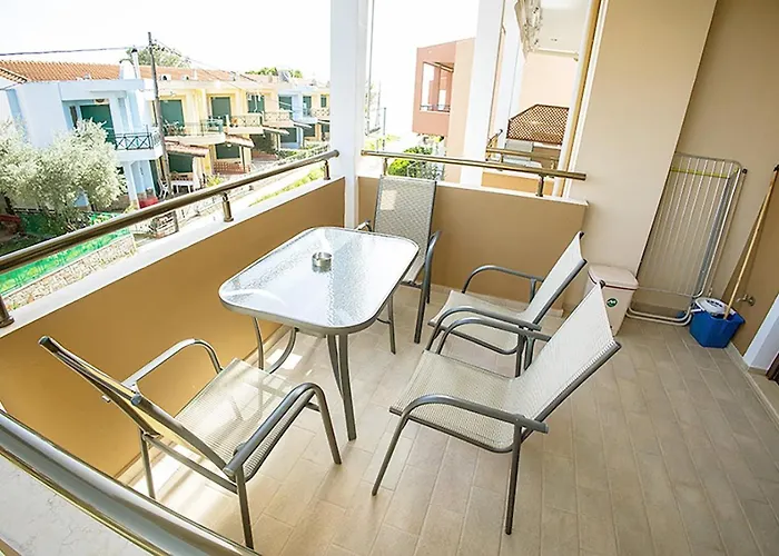 Dafni's Seaside Luxury Apart Otel