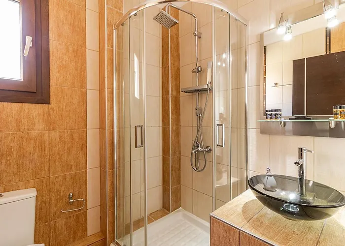 Dafni's Seaside Luxury Apart Otel 3*